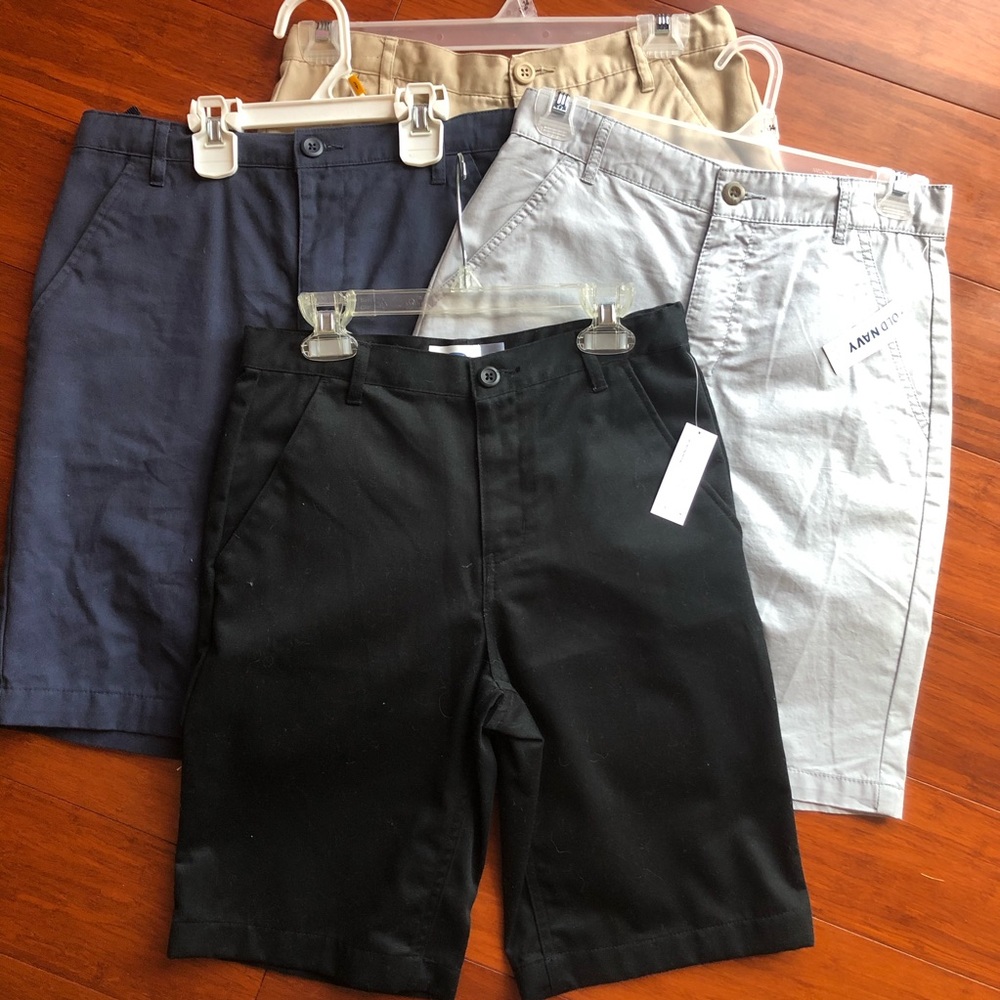 4 pairs boys shorts (2 NWT). Sz 12/Old Navy